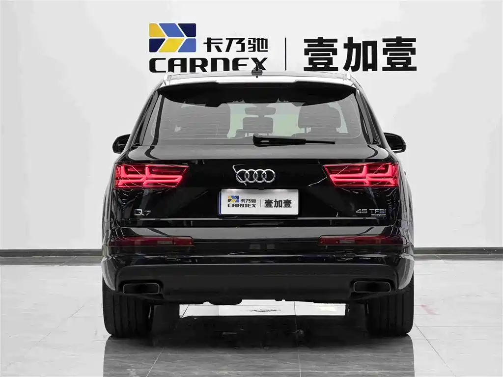 Audi Q7 2018 — фото 19