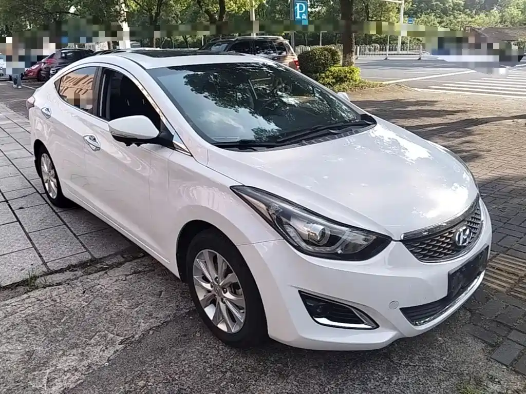 Hyundai Elantra Langdong 2016 — фото 4