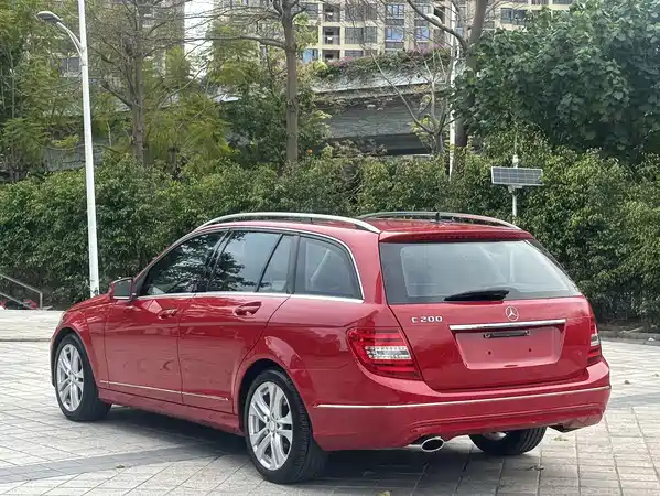 Mercedes-Benz C-Class 2011
