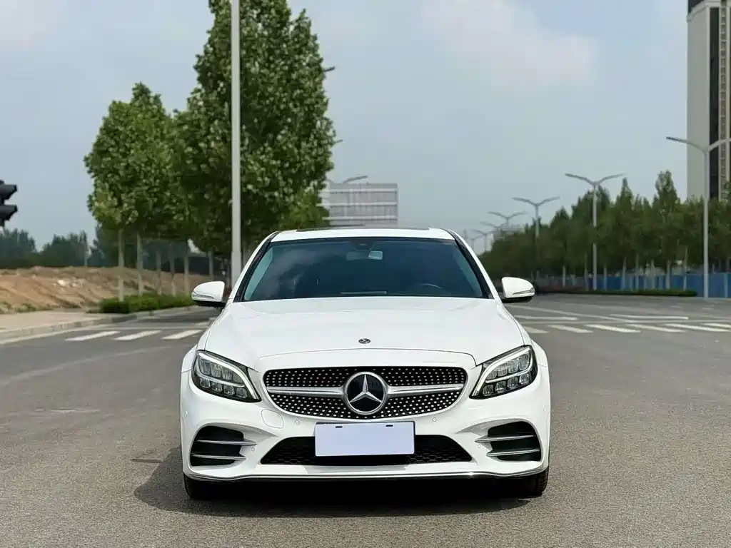 Mercedes-Benz C-Class 2019 — фото 2