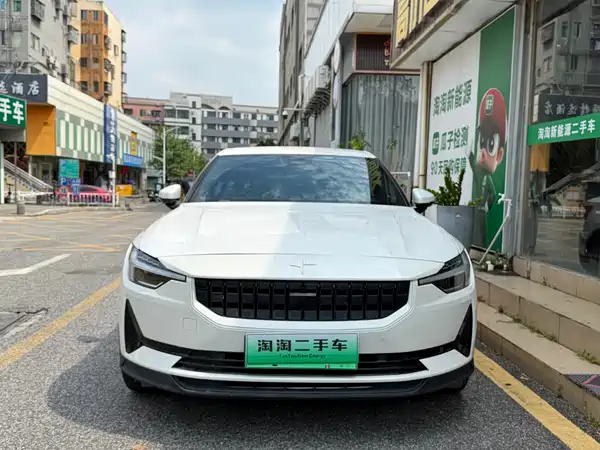 Polestar 2 2025