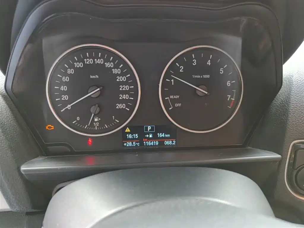 BMW 1 Series 2015 — фото 12