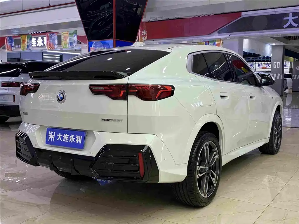 BMW X2 2025 — фото 17