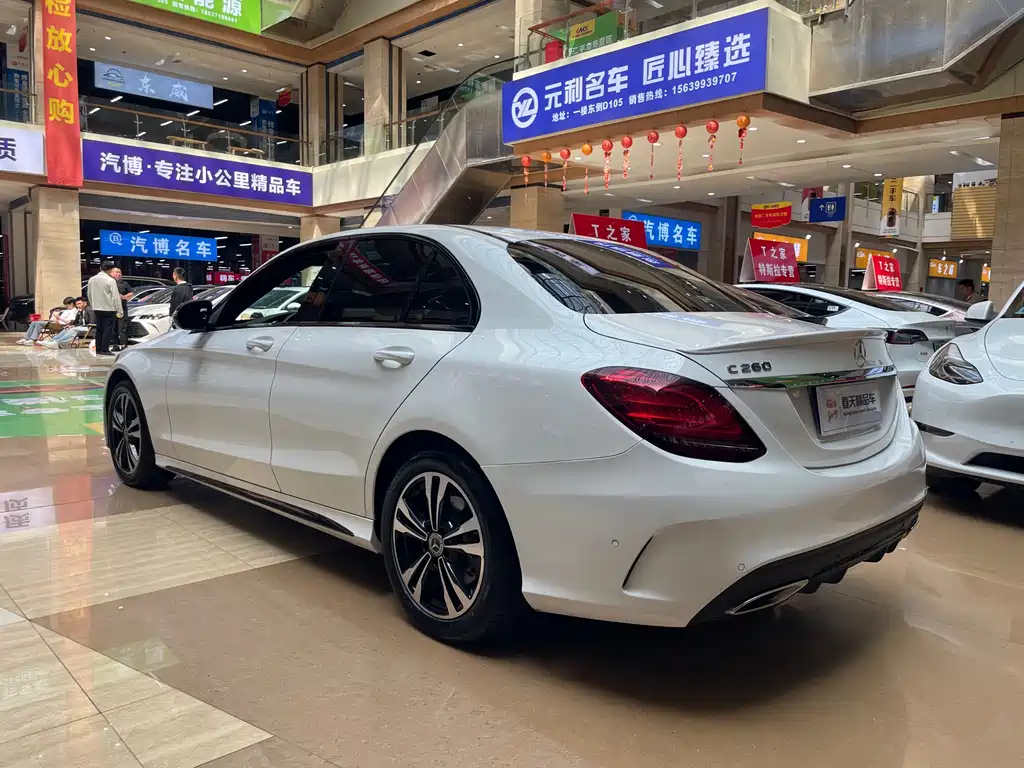 Mercedes-Benz C-Class 2019 — фото 5