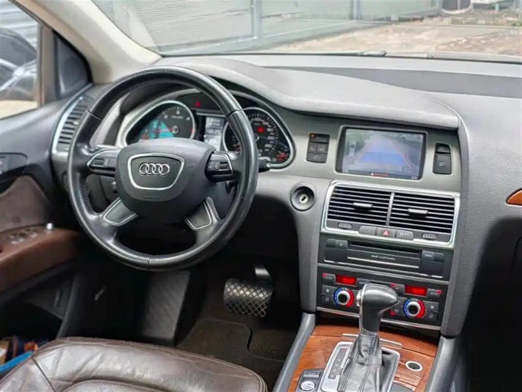 Audi Q7 2012 — фото 14