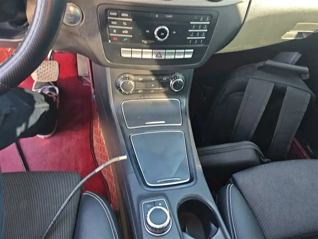 Mercedes-Benz B-Class 2017 — фото 10