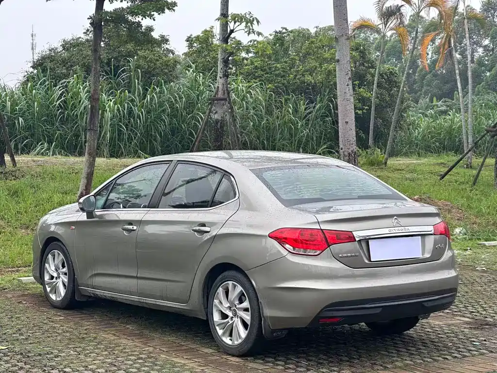 Citroen C4L 2014 — фото 11