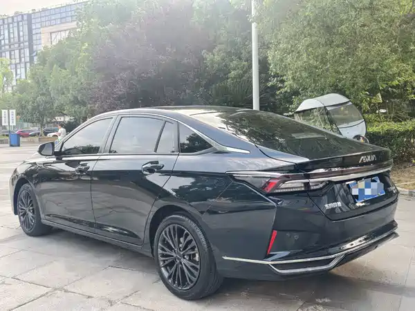 Dongfeng Yixuan MAX 2023