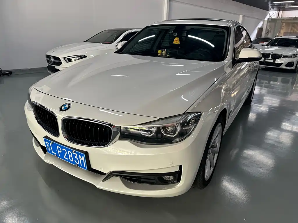 BMW 3 Series GT 2018 — фото 1
