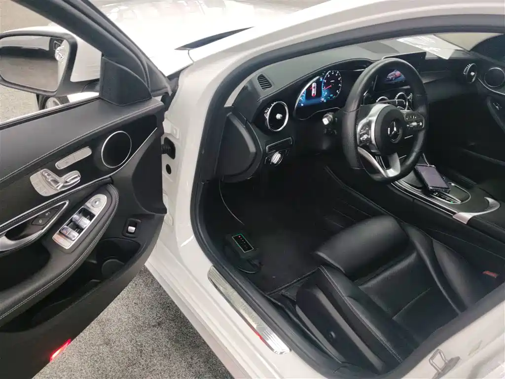 Mercedes-Benz C-Class 2020 — фото 12