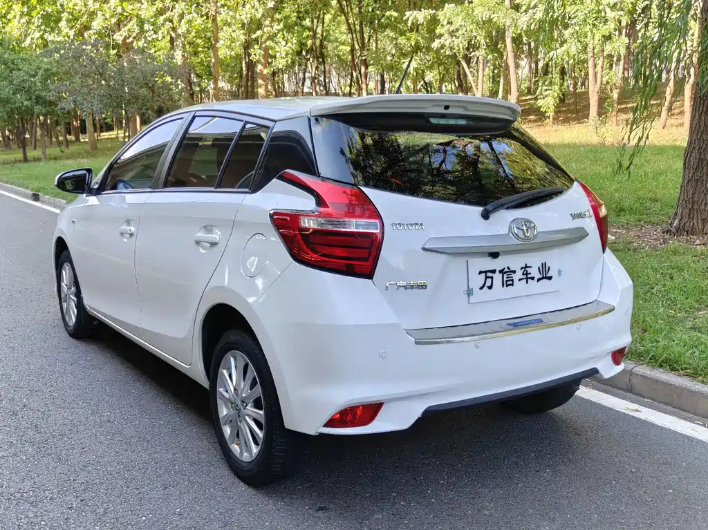 Toyota Yaris L 2020