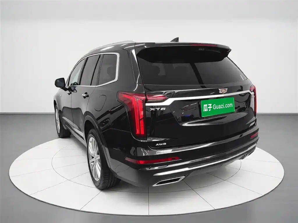 Cadillac XT6 2023 — фото 5