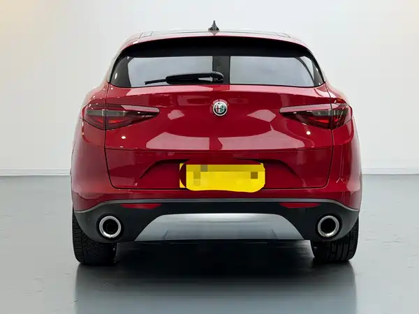 Alfa Romeo Stelvio 2017