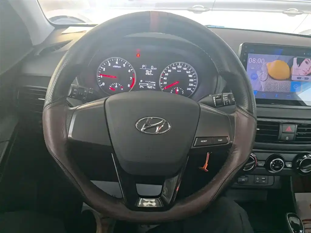 Hyundai Elantra 2019 — фото 11