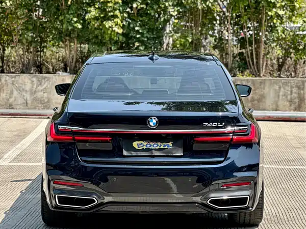 BMW 7 Series 2021