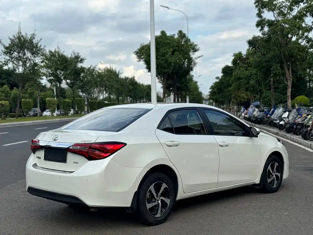 Toyota Levin 2018 — фото 15