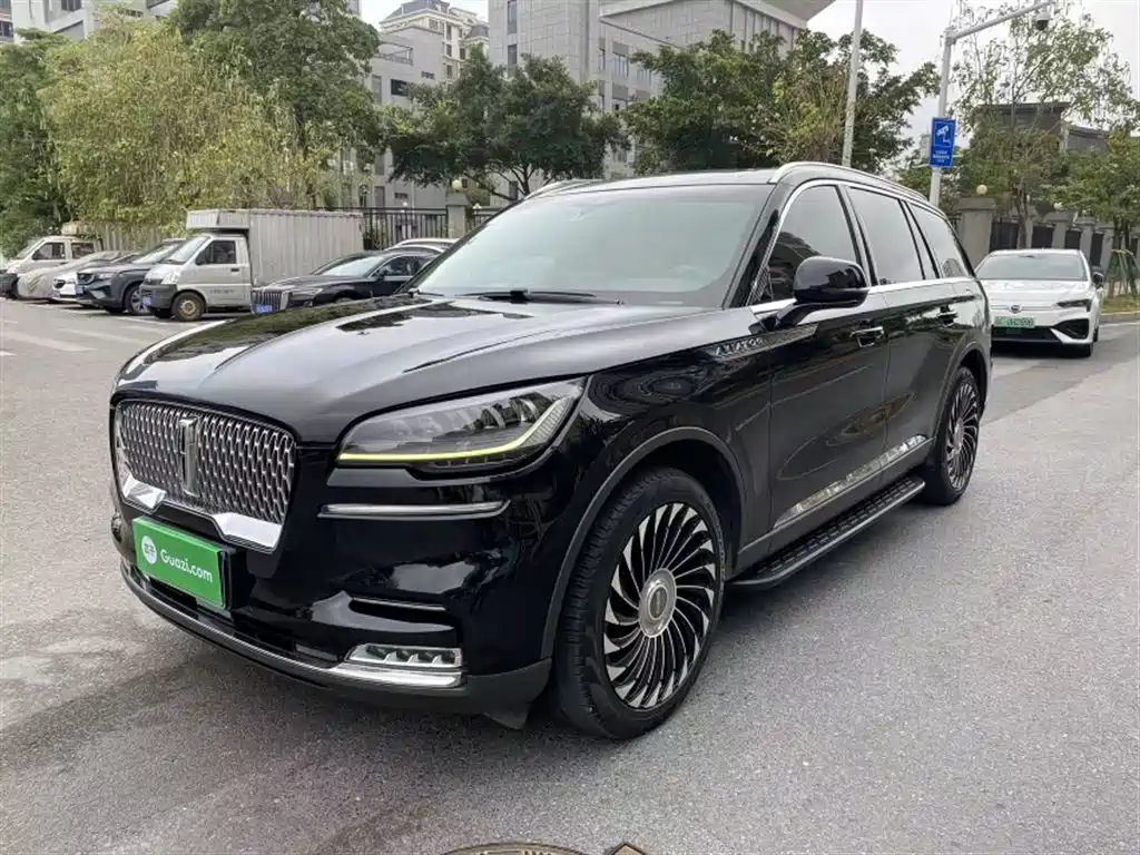 Lincoln Aviator 2020 — фото 11