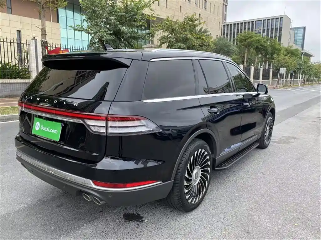 Lincoln Aviator 2020 — фото 16