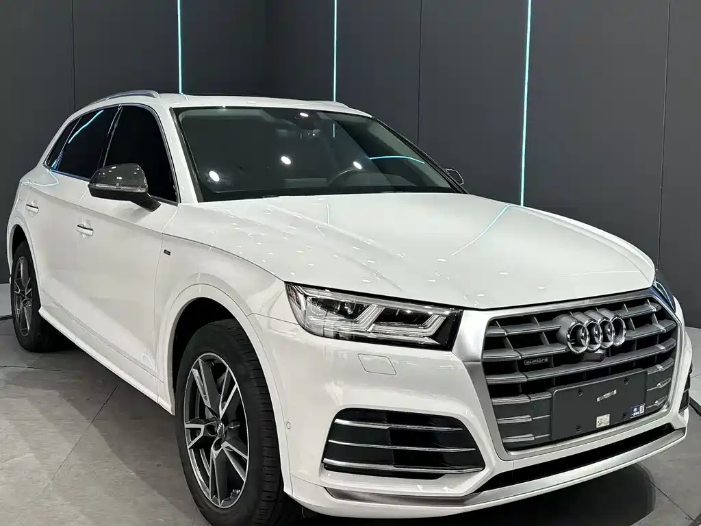 Audi Q5L 2021 — фото 3