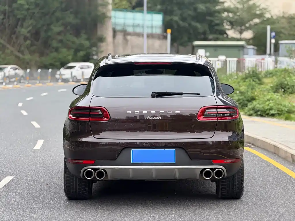 Porsche Macan 2018 — фото 12