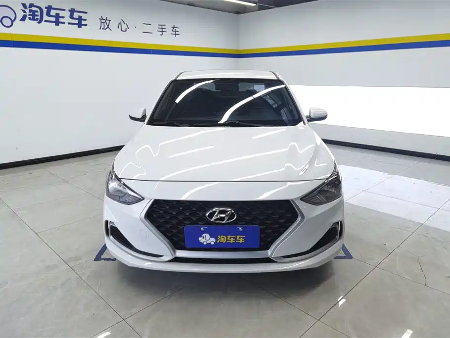 Hyundai Elantra 2021 — фото 2