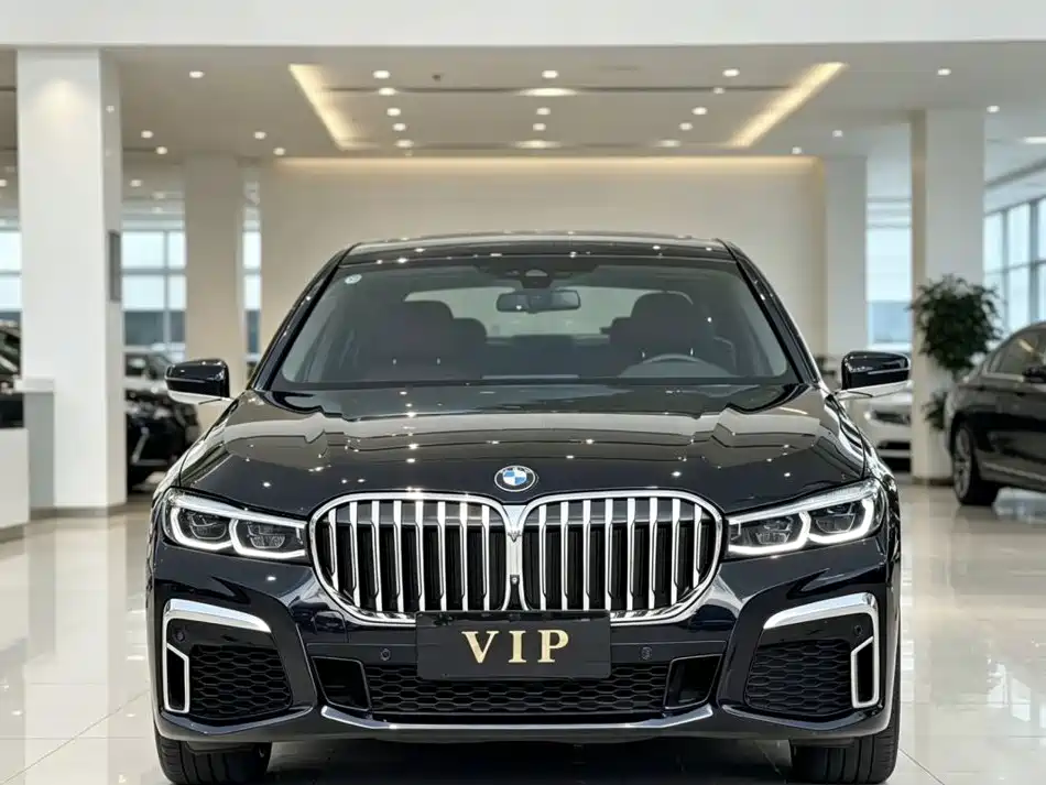BMW 7 Series 2018 — фото 2