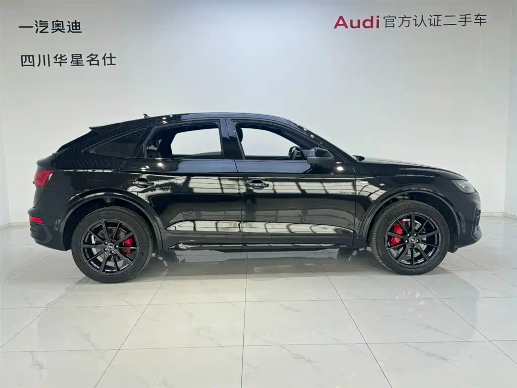 Audi Q5L Sportback 2024 — фото 3