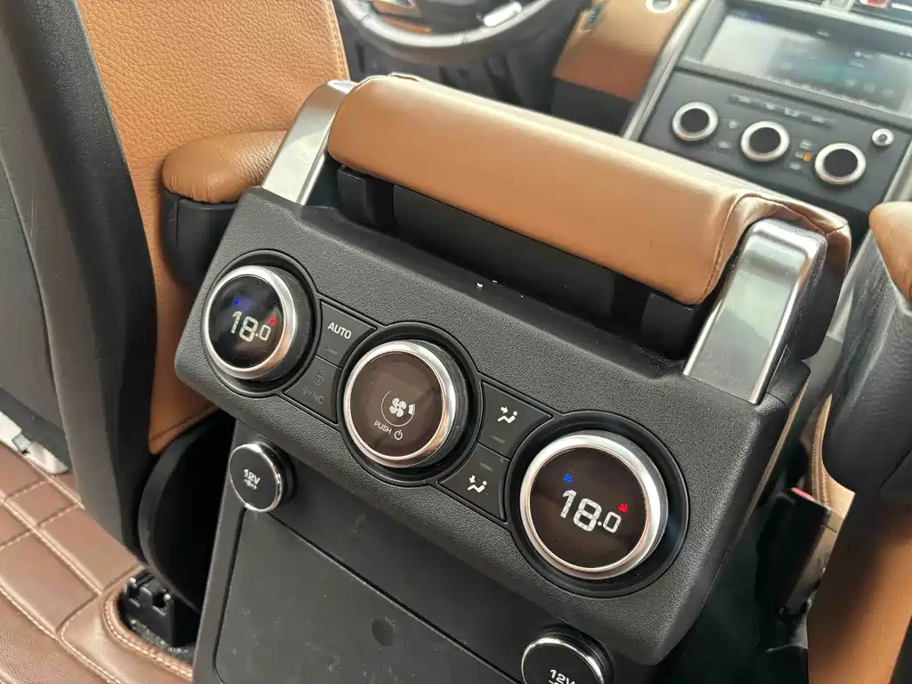 Land Rover Discovery 2021 — фото 14