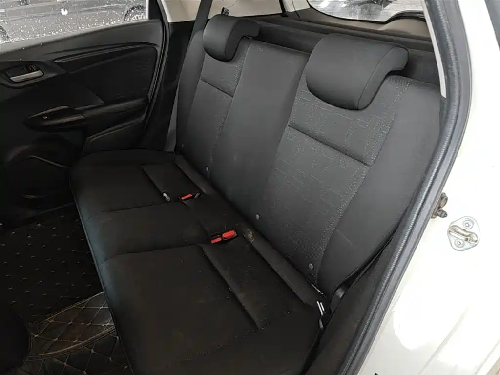 Honda Fit 2017 — фото 17
