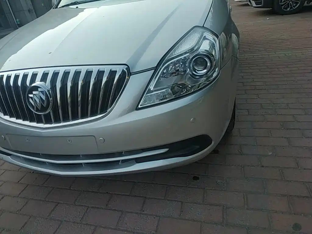 Buick Excelle 2015 — фото 24