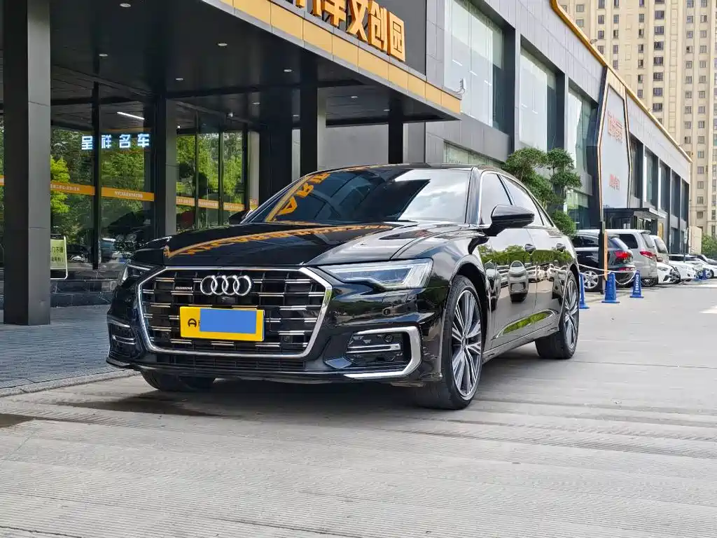Audi A6L 2023 — фото 1