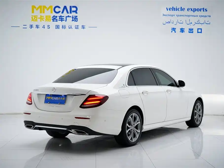 Mercedes-Benz E-Class 2019 — фото 18