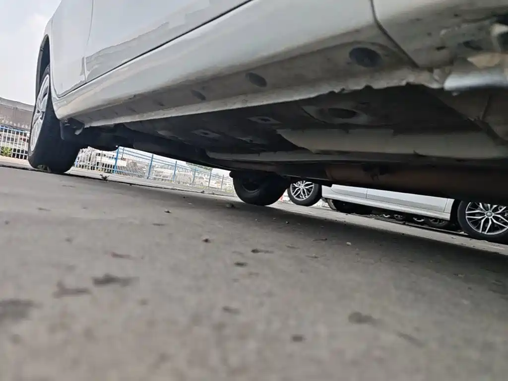 Toyota Yaris L 2018 — фото 21