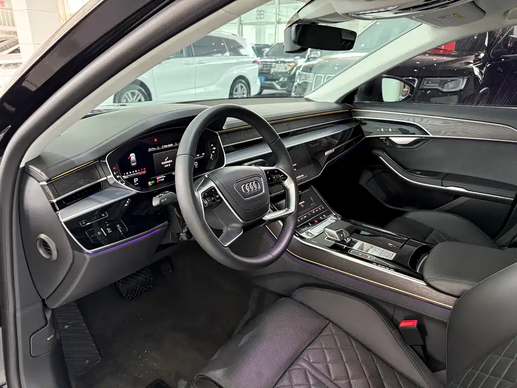 Audi A8 2023 — фото 6