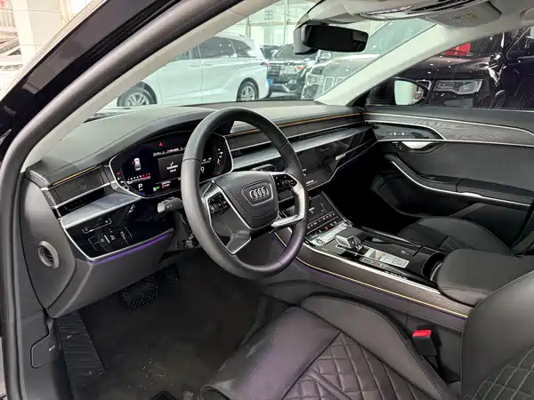 Audi A8 2023