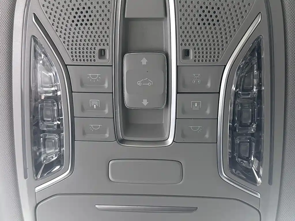 GAC Trumpchi M6 2022 — фото 15