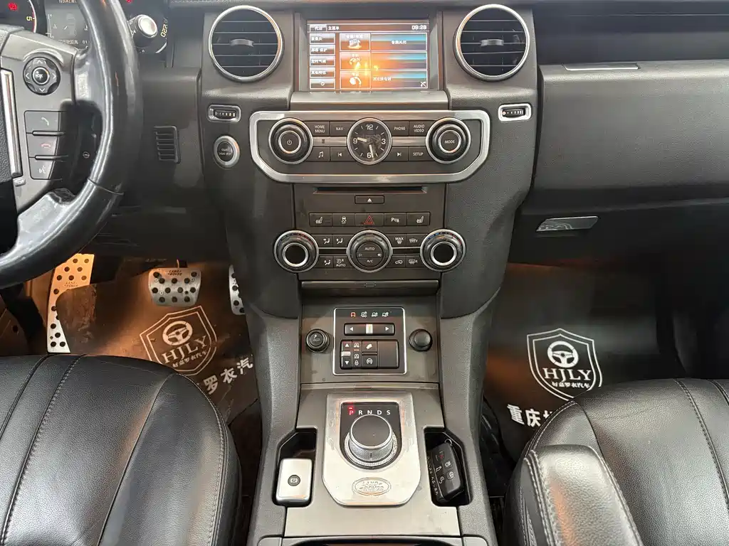 Land Rover Discovery 2015 — фото 22