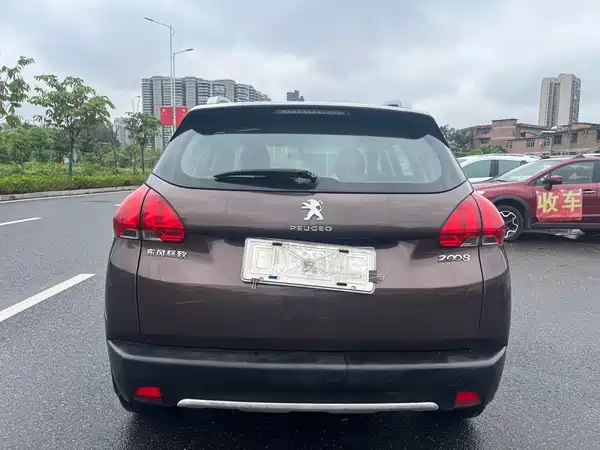 Peugeot 2008 2014
