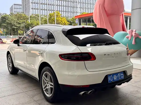 Porsche Macan 2015