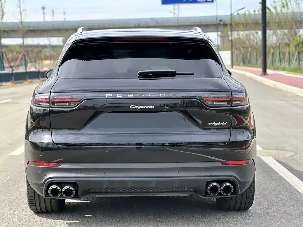 Porsche Cayenne Hybrid 2019 — фото 5