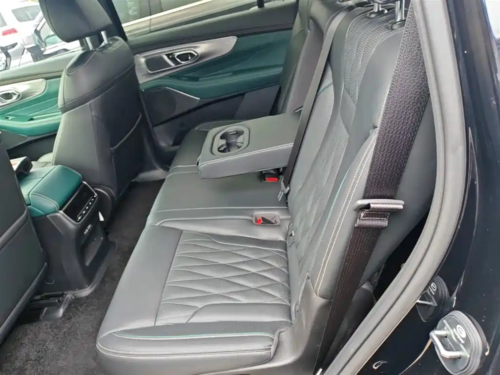 GAC Motor Trumpchi GS8 2024 — фото 17