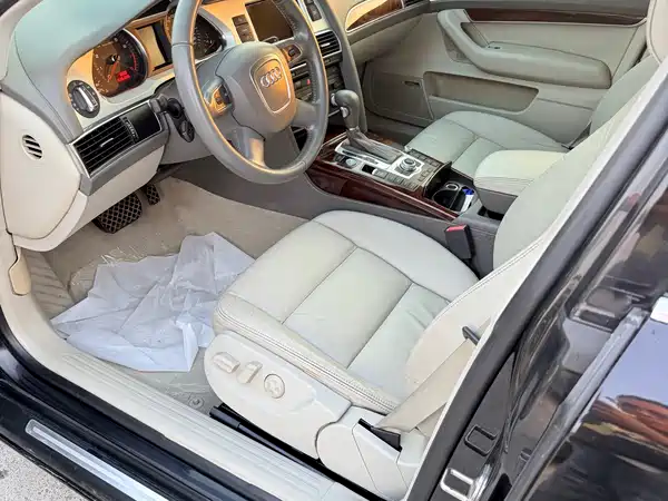 Audi A6L 2011