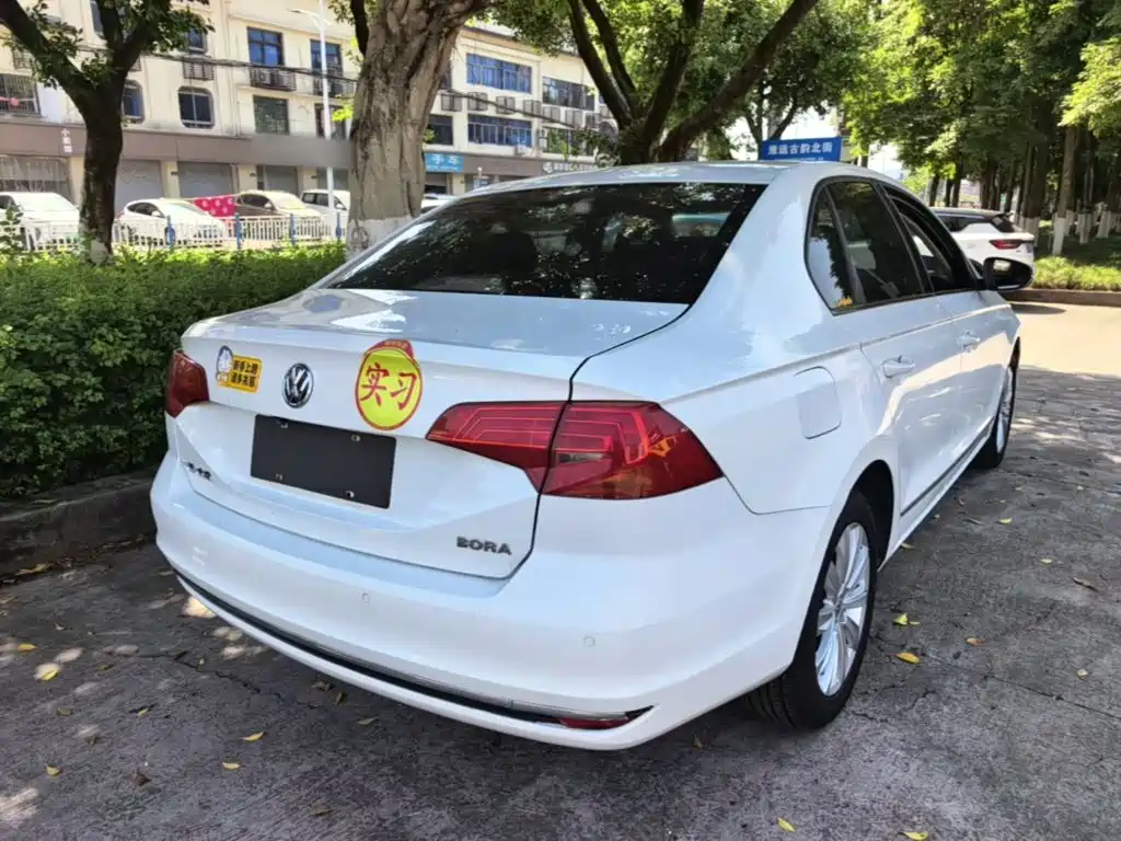 Volkswagen Bora 2016