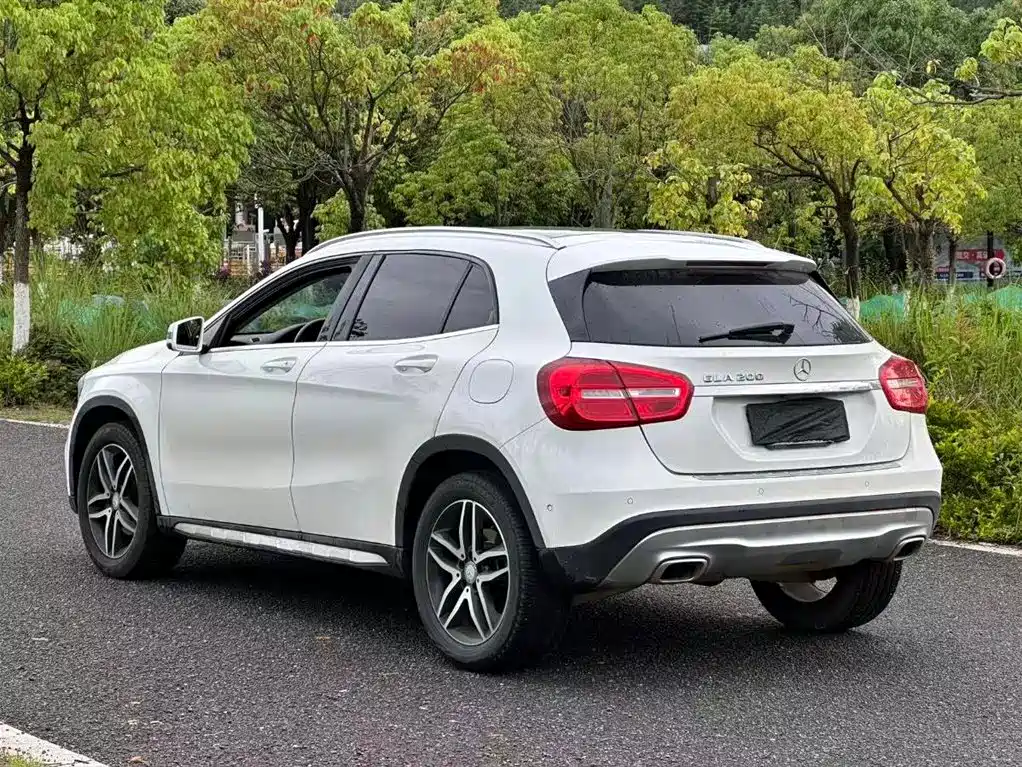 Mercedes-Benz GLA 2015 — фото 9