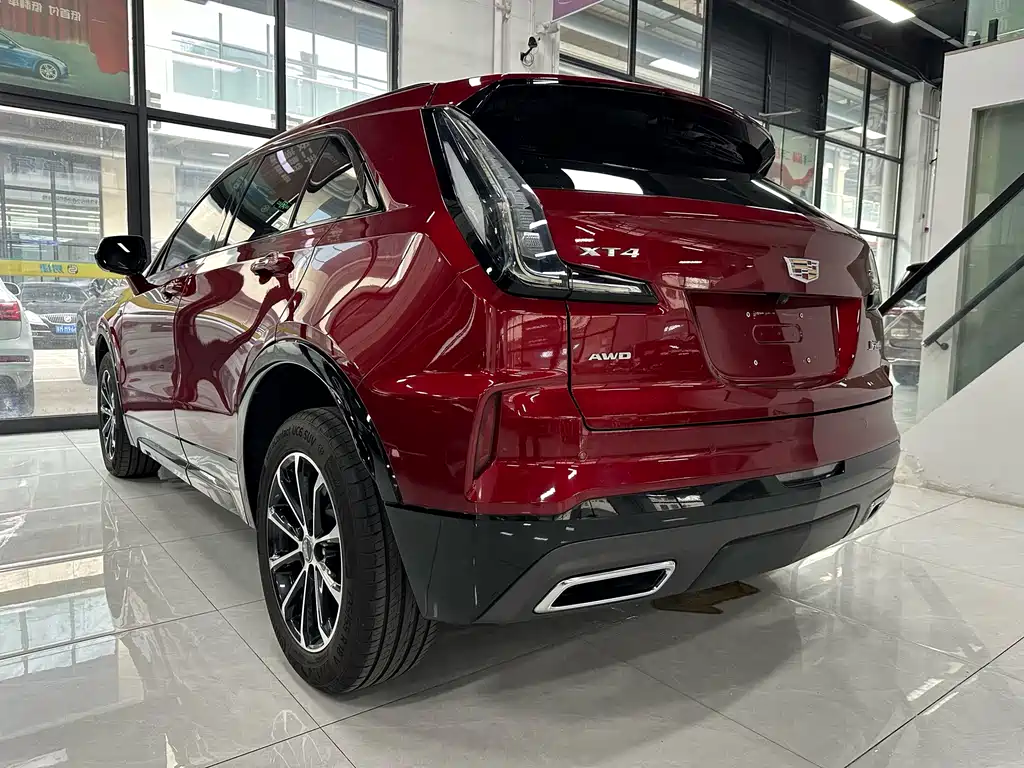 Cadillac XT4 2023 — фото 10