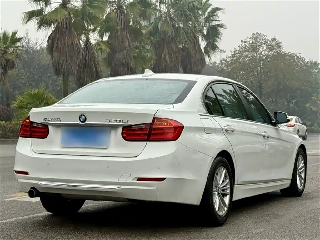 BMW 3 Series 2015 — фото 8