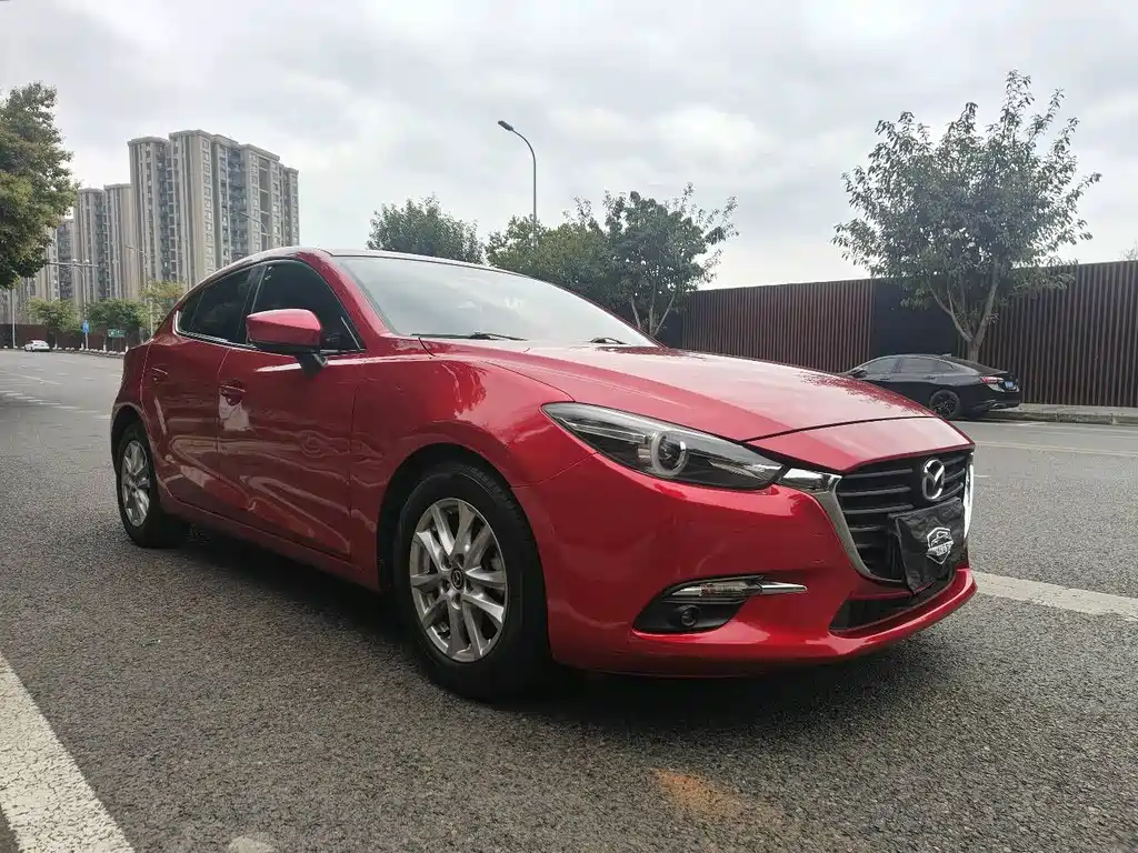 Mazda 3 Axela 2017 — фото 3