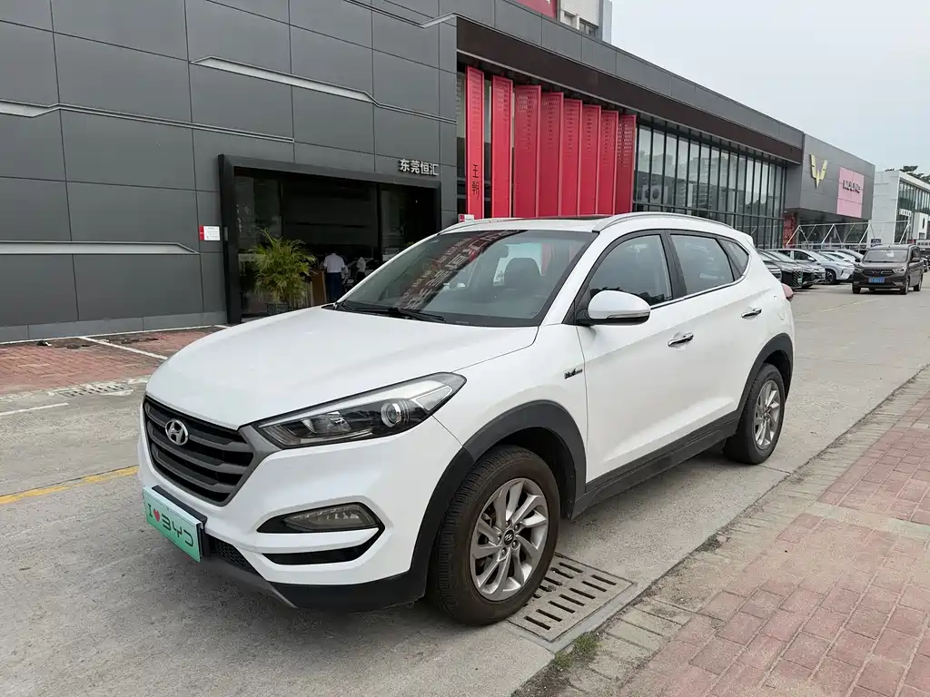 Hyundai Tucson 2016 — фото 1