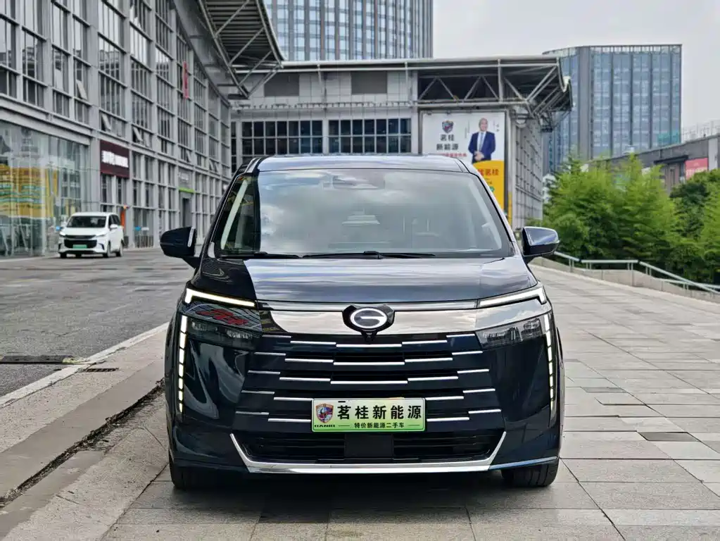 GAC Motor E8 PHEV 2024 — фото 2