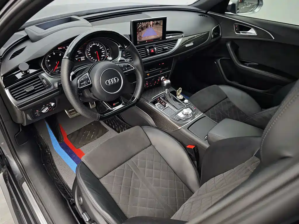 Audi RS 6 2017 — фото 7